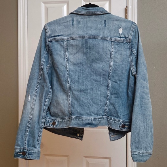 Treasure & Bond Women’s Distressed Blue Jean Jacket, Size Medium - Picture 3 of 11
